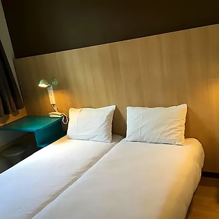 Hotell Reseda 3*