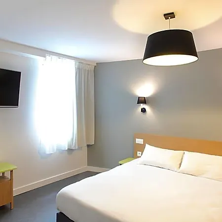 Hotell Reseda 3*