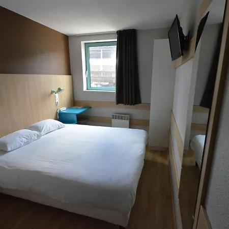 Hotell Reseda 3*