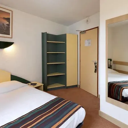 Reseda Hotel